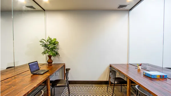 4-Person Office - Thumbnail 4