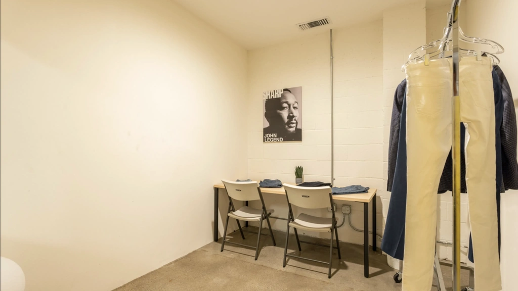 Private office - Thumbnail 4