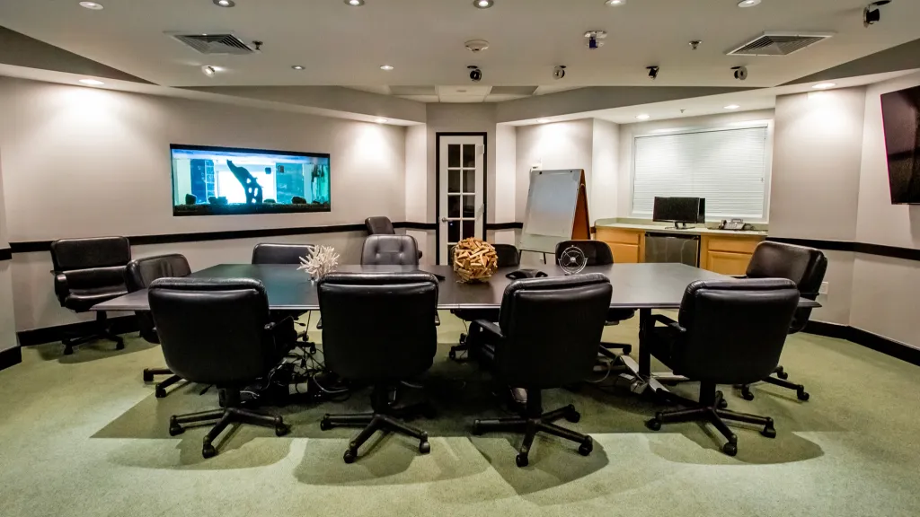 Premium Office Space For Large Teams - Thumbnail 3
