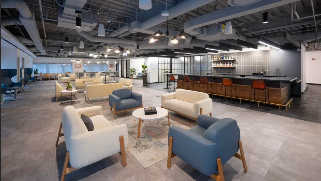 Bar and Lounge at Impact House in Chicago, Illinois — photo 1 of 2