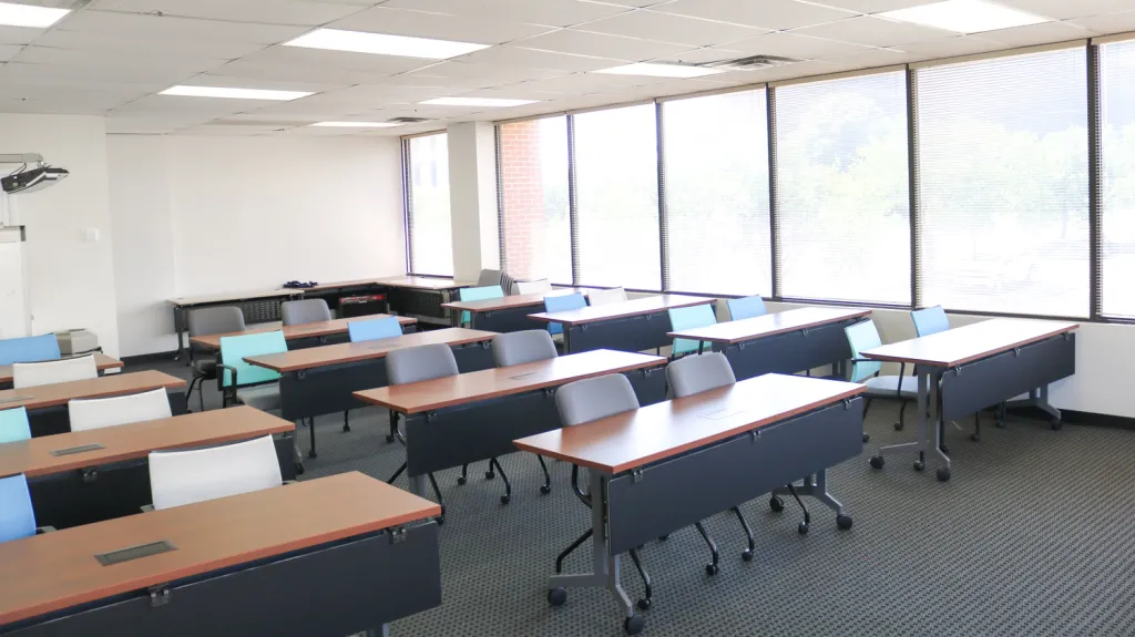 Training Room - Thumbnail 2