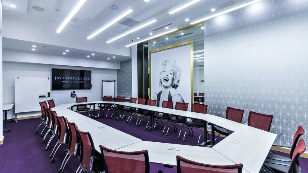 The Monroe Room: 54 Person @ Jay Suites - Fifth Avenue - Media 1