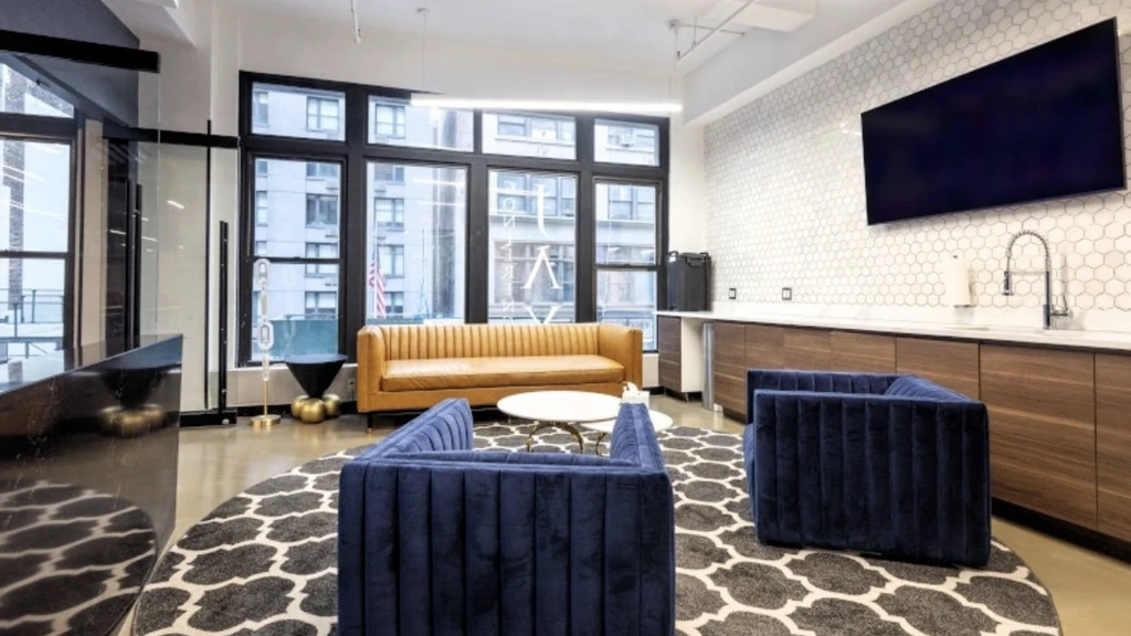 Babe Ruth Room: 300 Person  @Jay Suites-Chelsea - Thumbnail 3