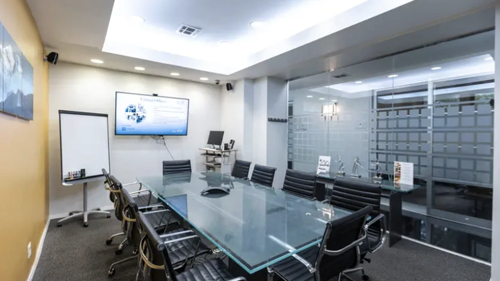 2nd Fl Meeting: 10 Person @Jay Suites-Grand Central - Media 1