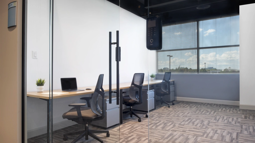 Different Sizes Private Offices Available (1P - 10P) at Venture X - Richmond Hill in Richmond Hill, Ontario — photo 1 of 5