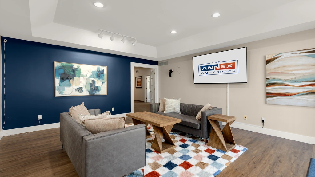 Luxe Lounge - Thumbnail 2