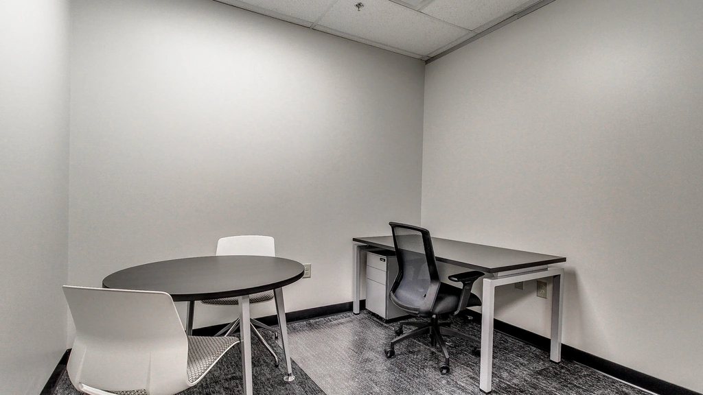 Day Office 1 at Essential Offices: Union Plaza in Oklahoma City, Oklahoma — photo 1 of 2