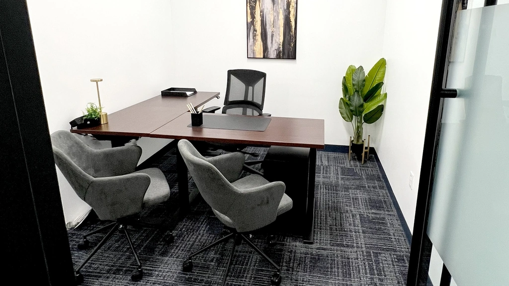 20 Person Private Day Suite - Downtown Boston - Thumbnail 3
