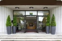 Regus: 1650 West End Boulevard, Suite 100, St. Louis Park, MN, 55416, USA - Thumbnail 2