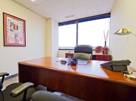Regus: 707 Skokie Boulevard, Suite 600, Northbrook, IL, 60062 - Thumbnail 3