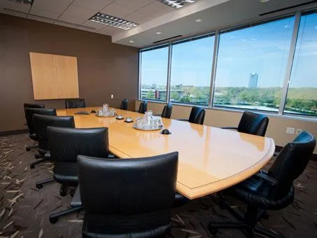 Regus: 700 Commerce Drive, Suite 500 Oak Brook, IL 60523 - Thumbnail 3