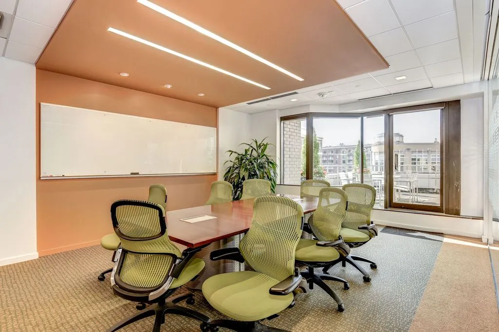 Carr Workplaces - Clarendon - 3033 Wilson Boulevard - Arlington - VA - Thumbnail 3