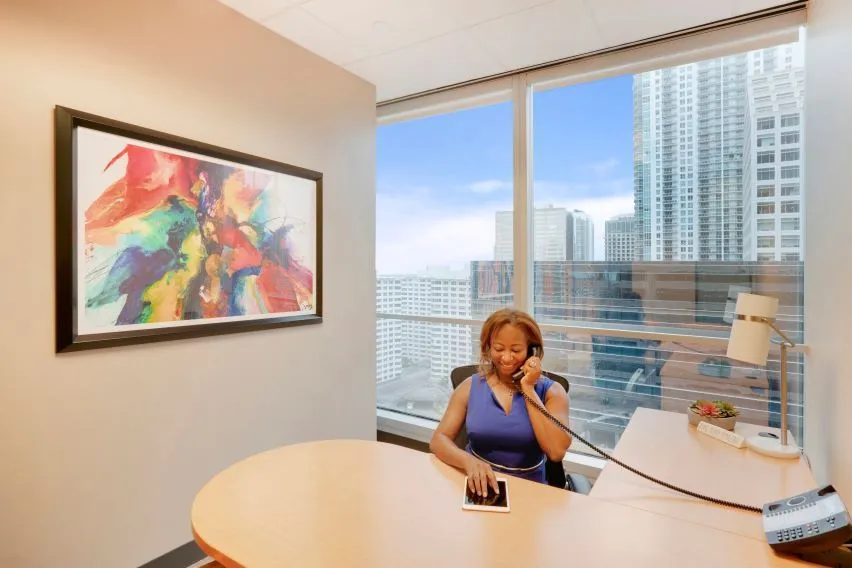 Office Edge: 701 Brickell Ave Suite 1550, Miami, FL 33131, United States - Thumbnail 4