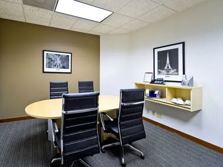 Regus: 2255 Glades Road, Boca Raton, FL 33431, USA - Thumbnail 4