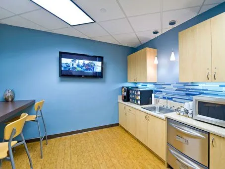 Regus: 2255 Glades Road, Boca Raton, FL 33431, USA - Thumbnail 3