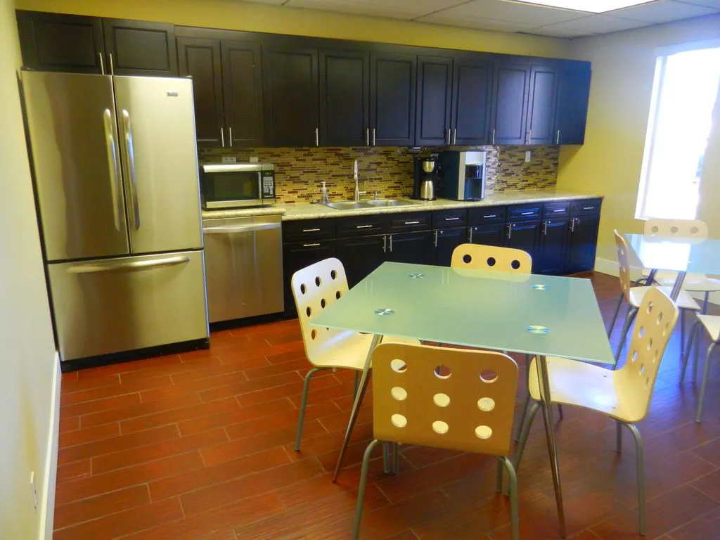 Sandhill Executive Suites - Thumbnail 2
