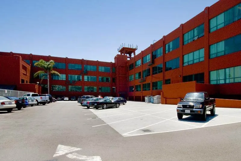 Bayshore Business Center - Media 1