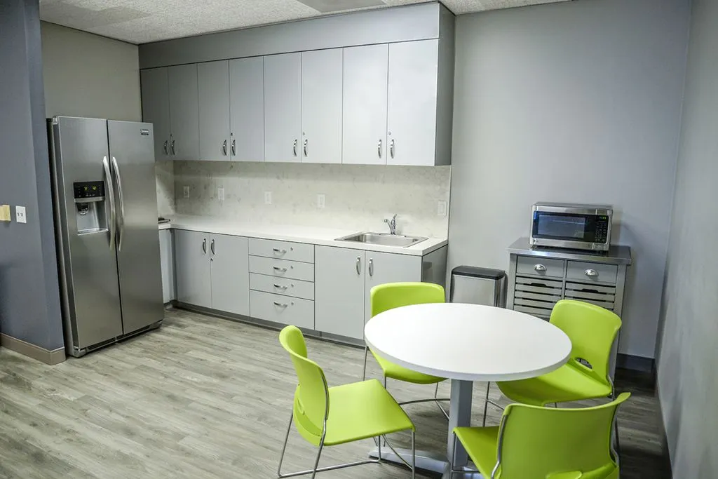 Premier Workspaces: 15260 Ventura Blvd #1200, Sherman Oaks, CA 91403, United States - Thumbnail 2