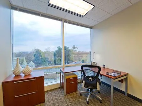 Regus: 4000 South Faber Place Drive Faber Center, Suite 300, Charleston, SC, 29405 - Media 1