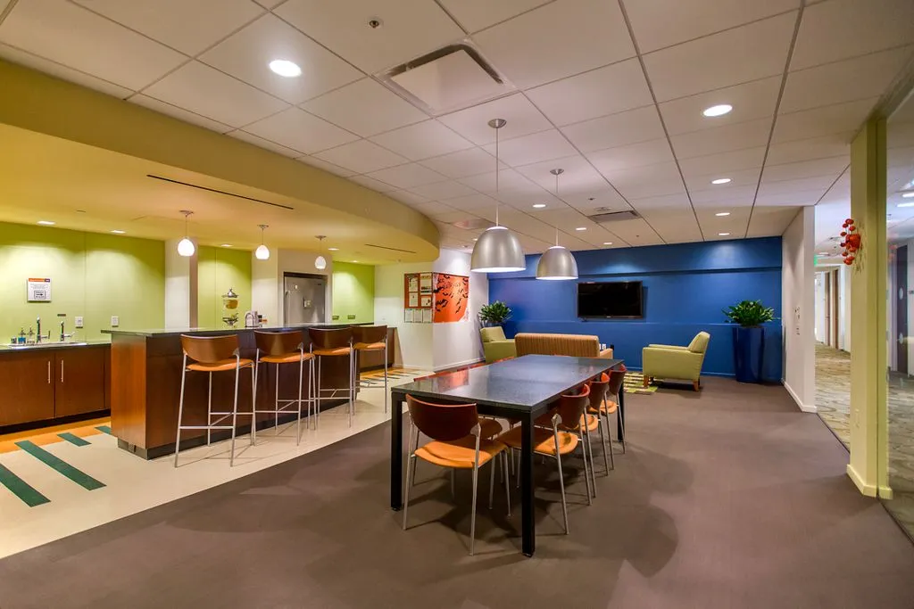 Carr Workplaces: One Embarcadero Center, Suite 1200, San Francisco, CA 94111, United States - Thumbnail 4