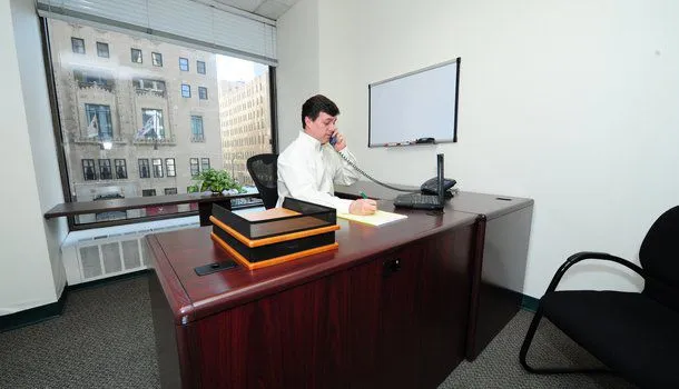 Avenue Business Center - North Michigan Avenue - Chicago - IL - Thumbnail 2