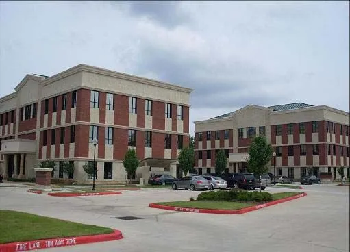 Sugarcreek Executive Suites - Thumbnail 2