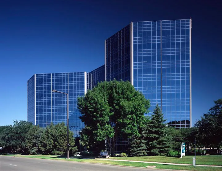 OffiCenters: 7900 International Dr #300, Bloomington, MN 55425, United States - Thumbnail 3