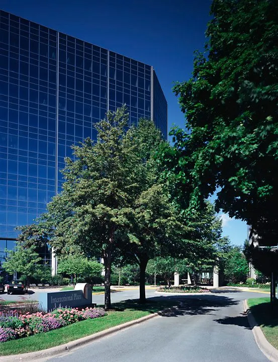 OffiCenters: 7900 International Dr #300, Bloomington, MN 55425, United States - Thumbnail 4