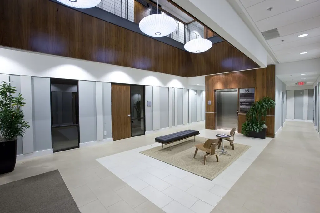 Access Office Business Center - Thumbnail 2