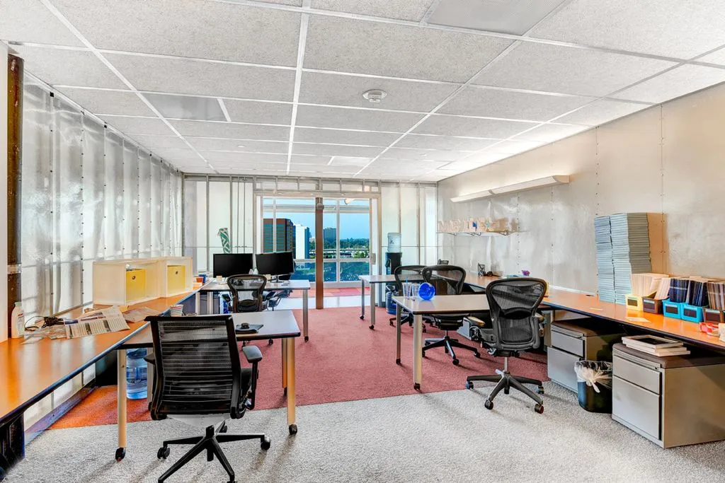 TechSpace - 1100 Glendon Avenue, Los Angeles - CA - Media 1