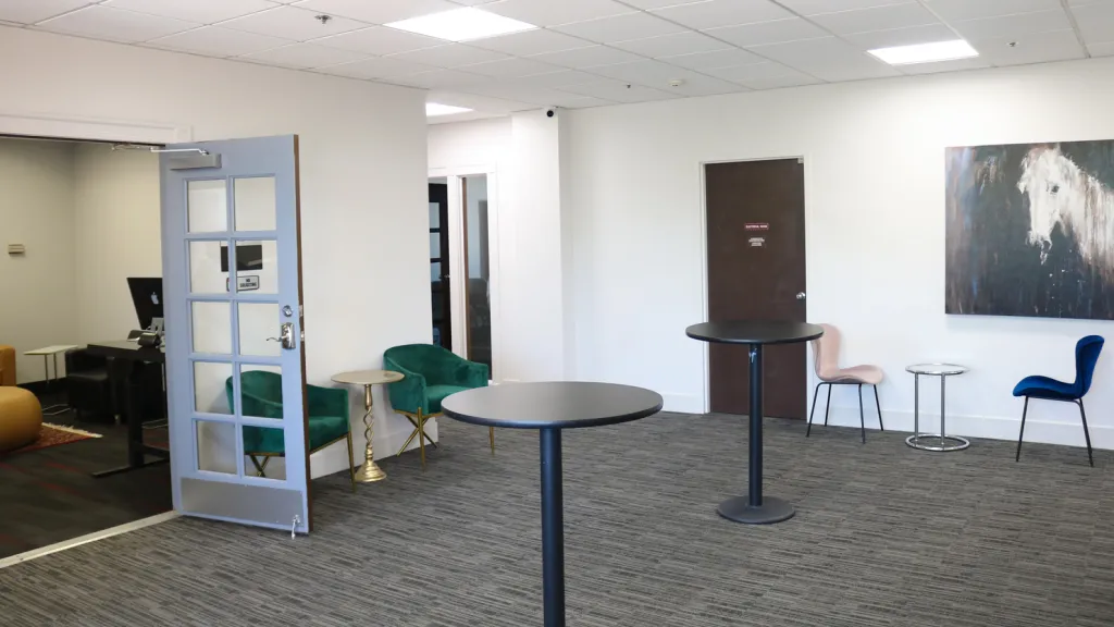 Central Office & Co-working space - Thumbnail 4