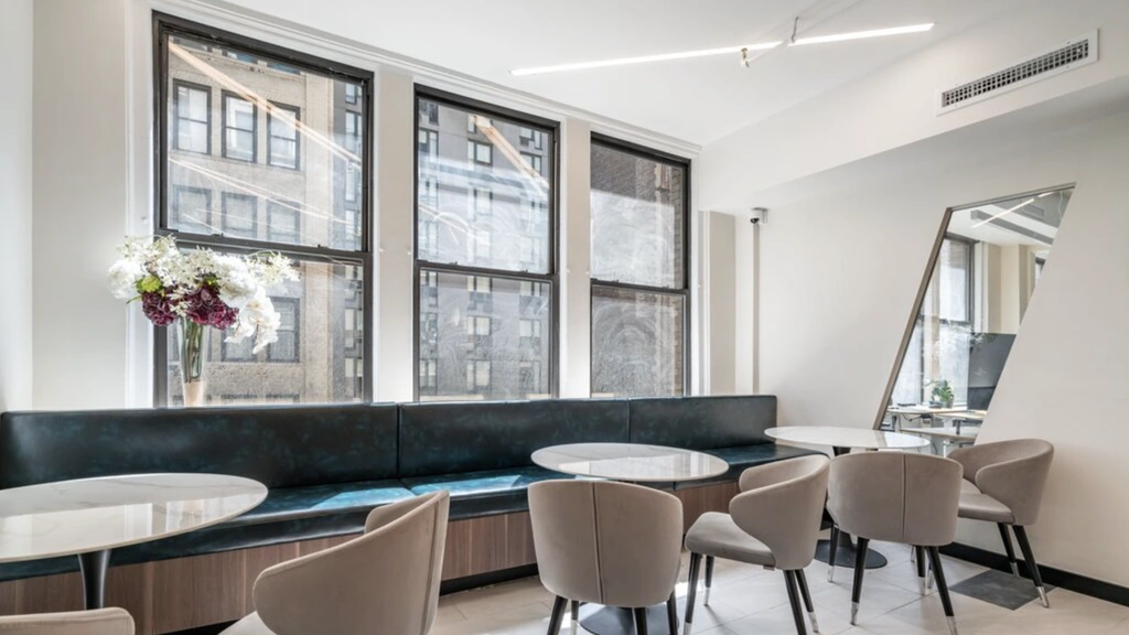 Jay Suites - Chelsea  - Thumbnail 4