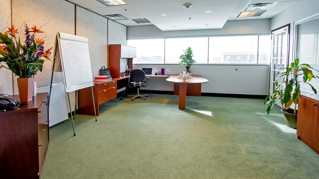 Executive Suites: LB Chamber - Thumbnail 3