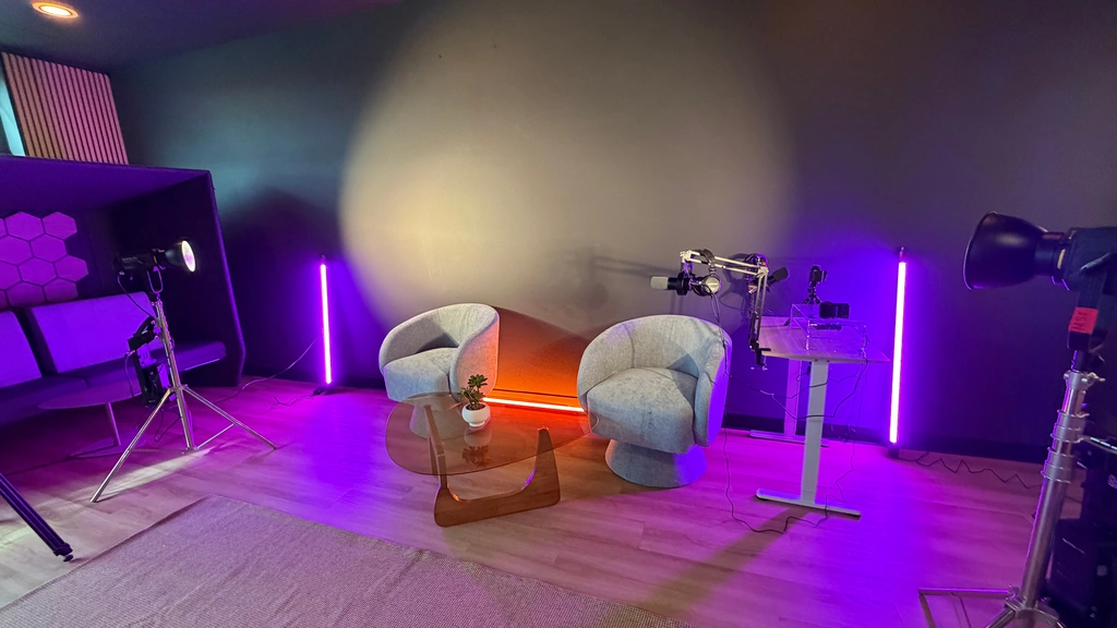 Muze Office Las Vegas - Thumbnail 4
